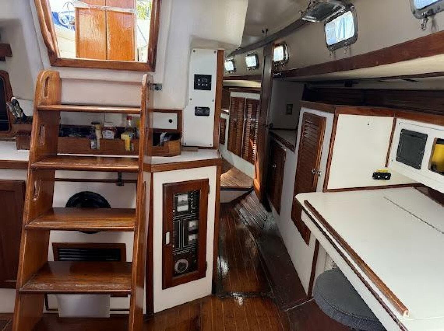 1989 Morgan 440