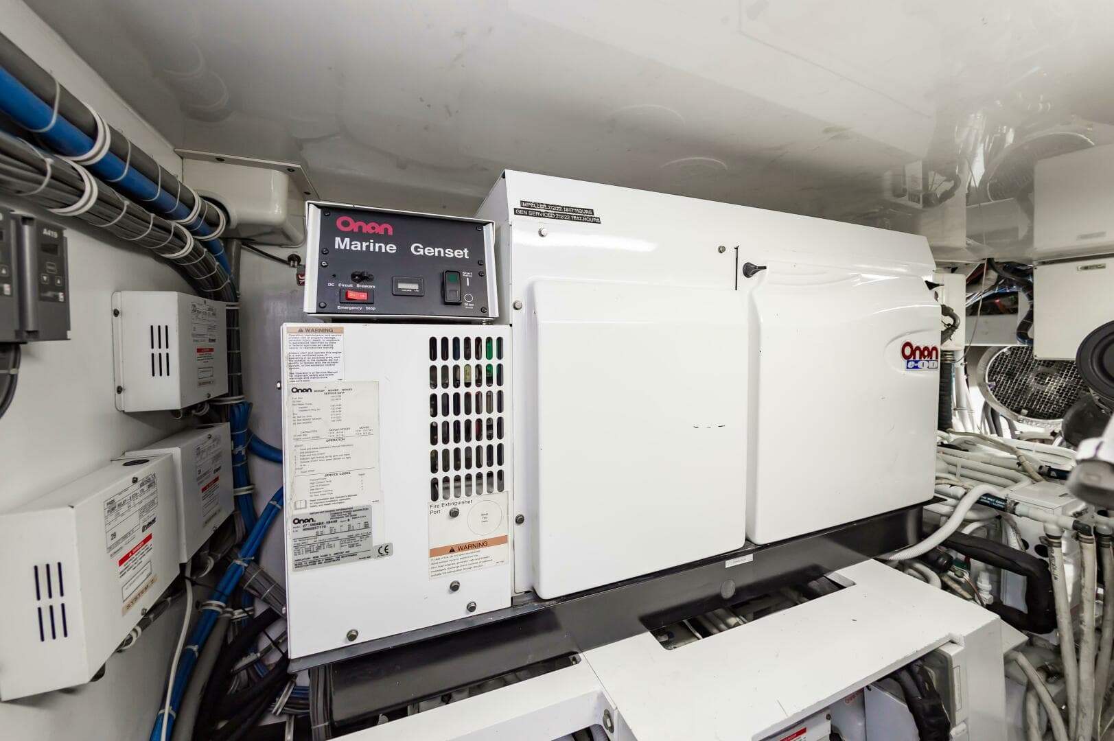 2008 Hatteras 64 Enclosed Bridge