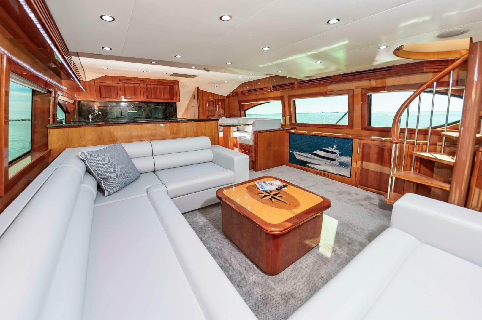 2008 Hatteras 64 Enclosed Bridge