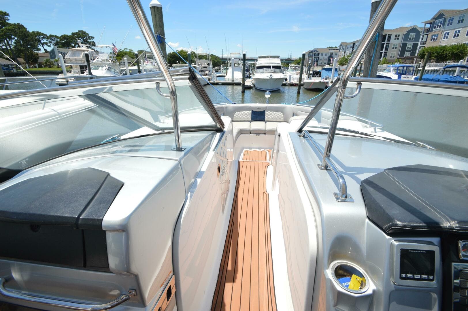 2013 Chaparral 327 SSX