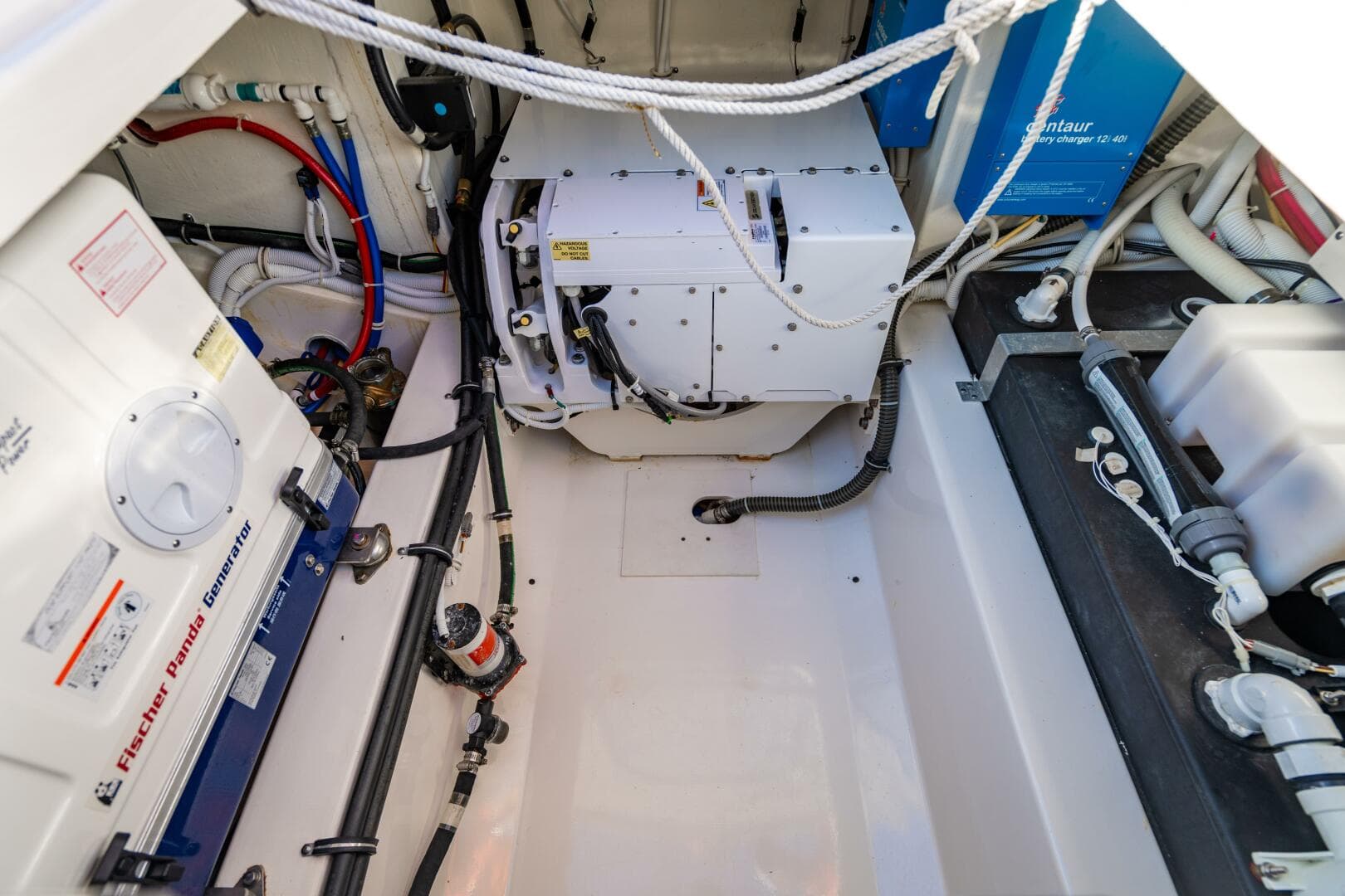 2022 Tiara Yachts 43 LS