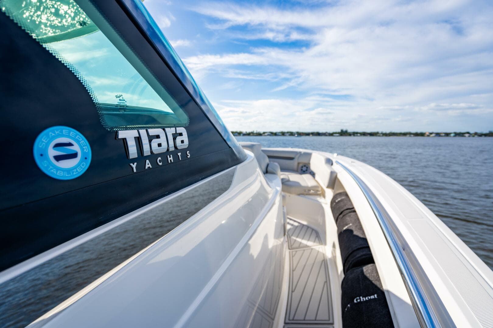 2022 Tiara Yachts 43 LS