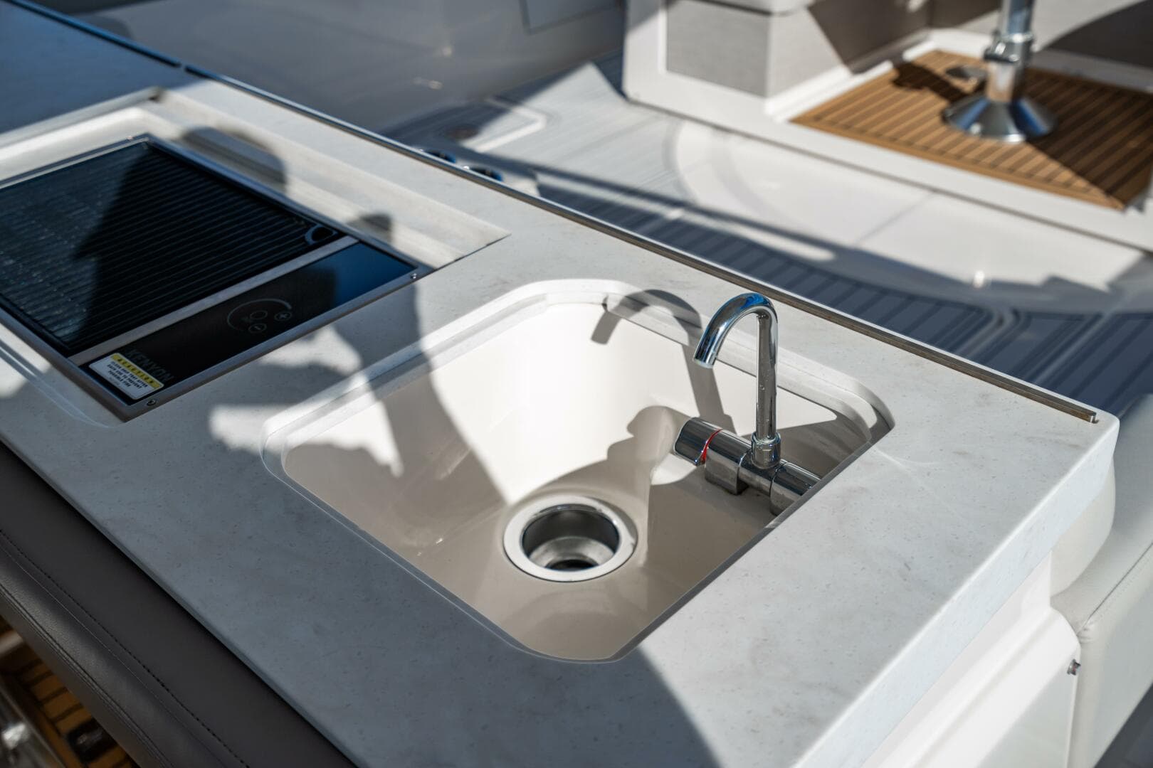 2022 Tiara Yachts 43 LS