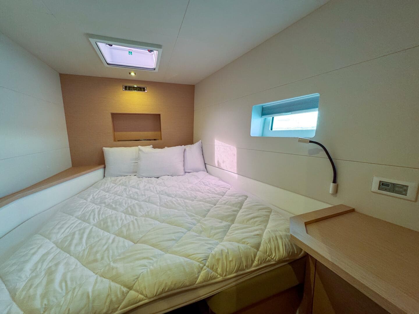 2021 Fountaine Pajot MY44