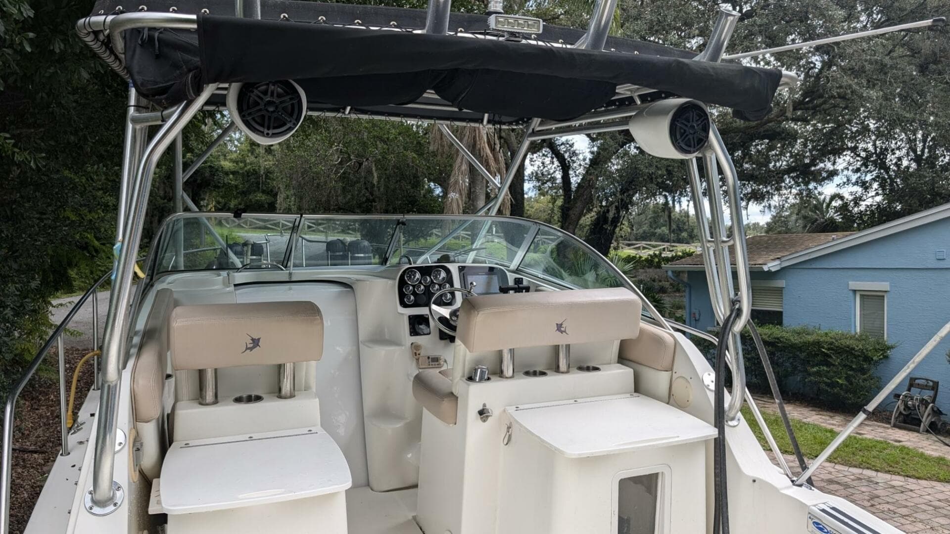 2001 Wellcraft 270 Coastal