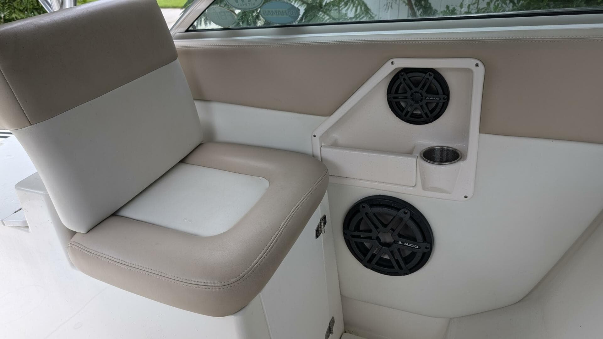 2001 Wellcraft 270 Coastal