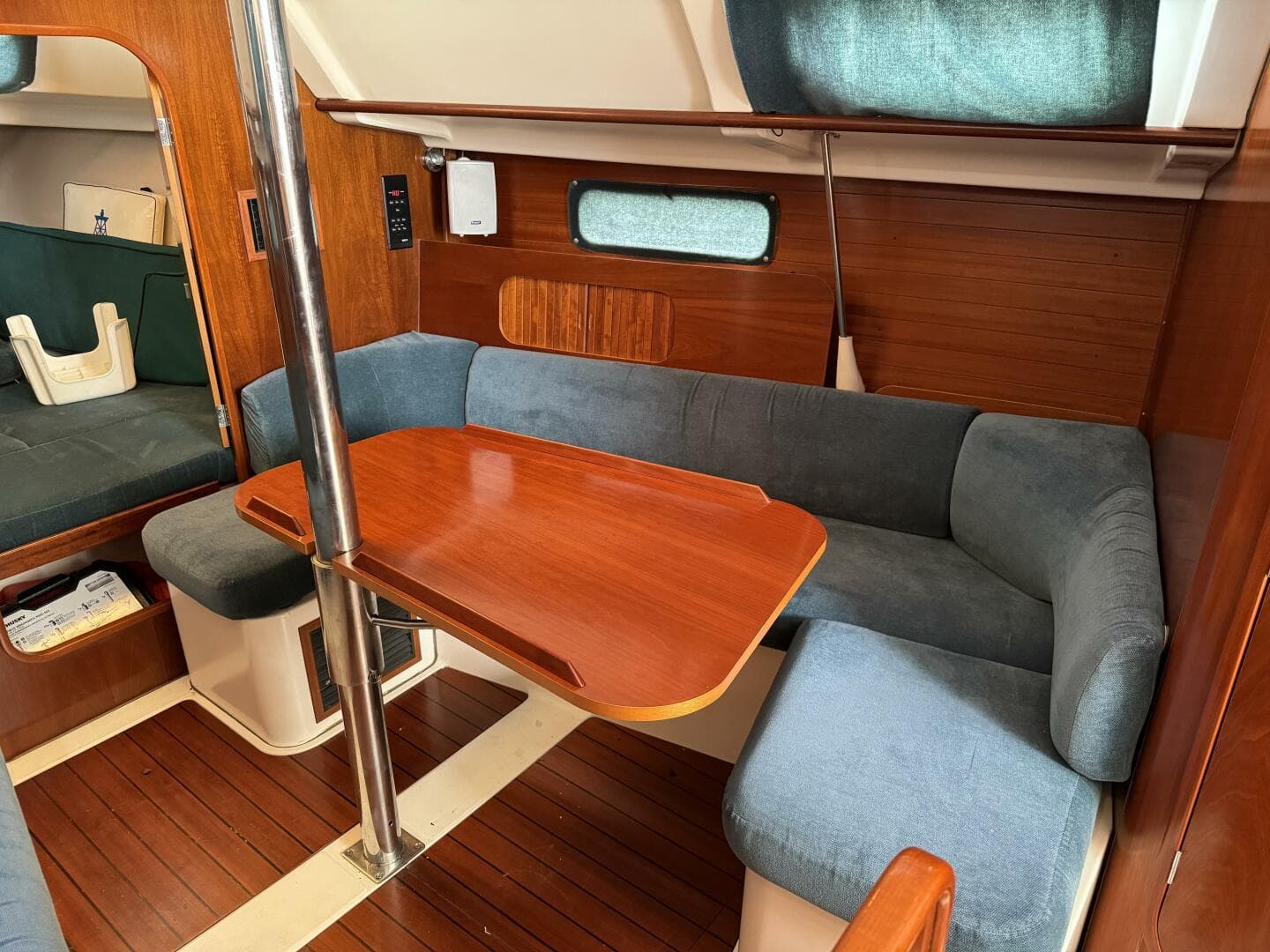 1996 Beneteau Oceanis 321