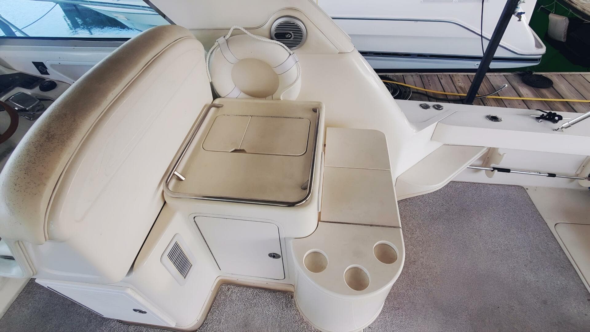 1997 Sea Ray 370