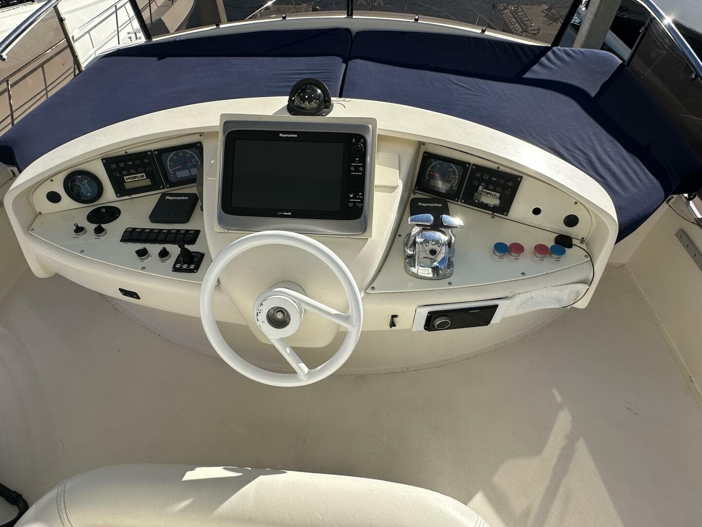 2003 Aicon 56 Flybridge