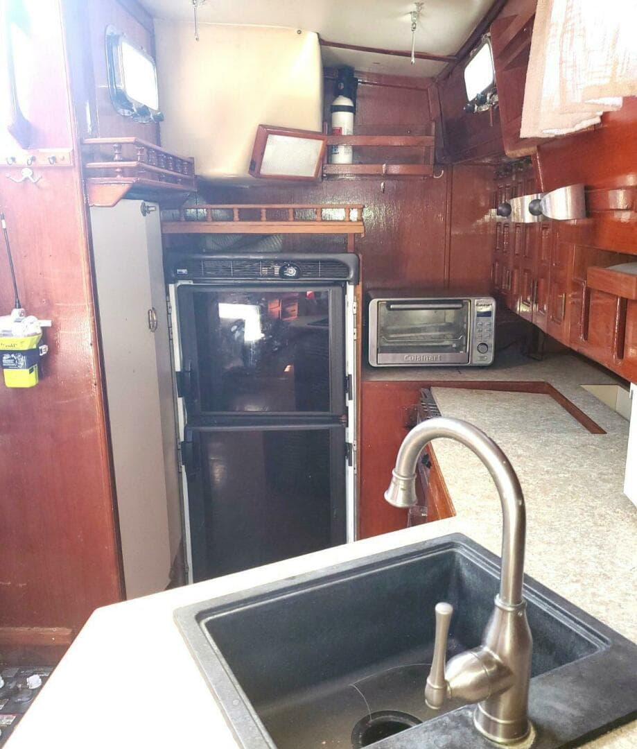 1982 Endeavour 43 CC