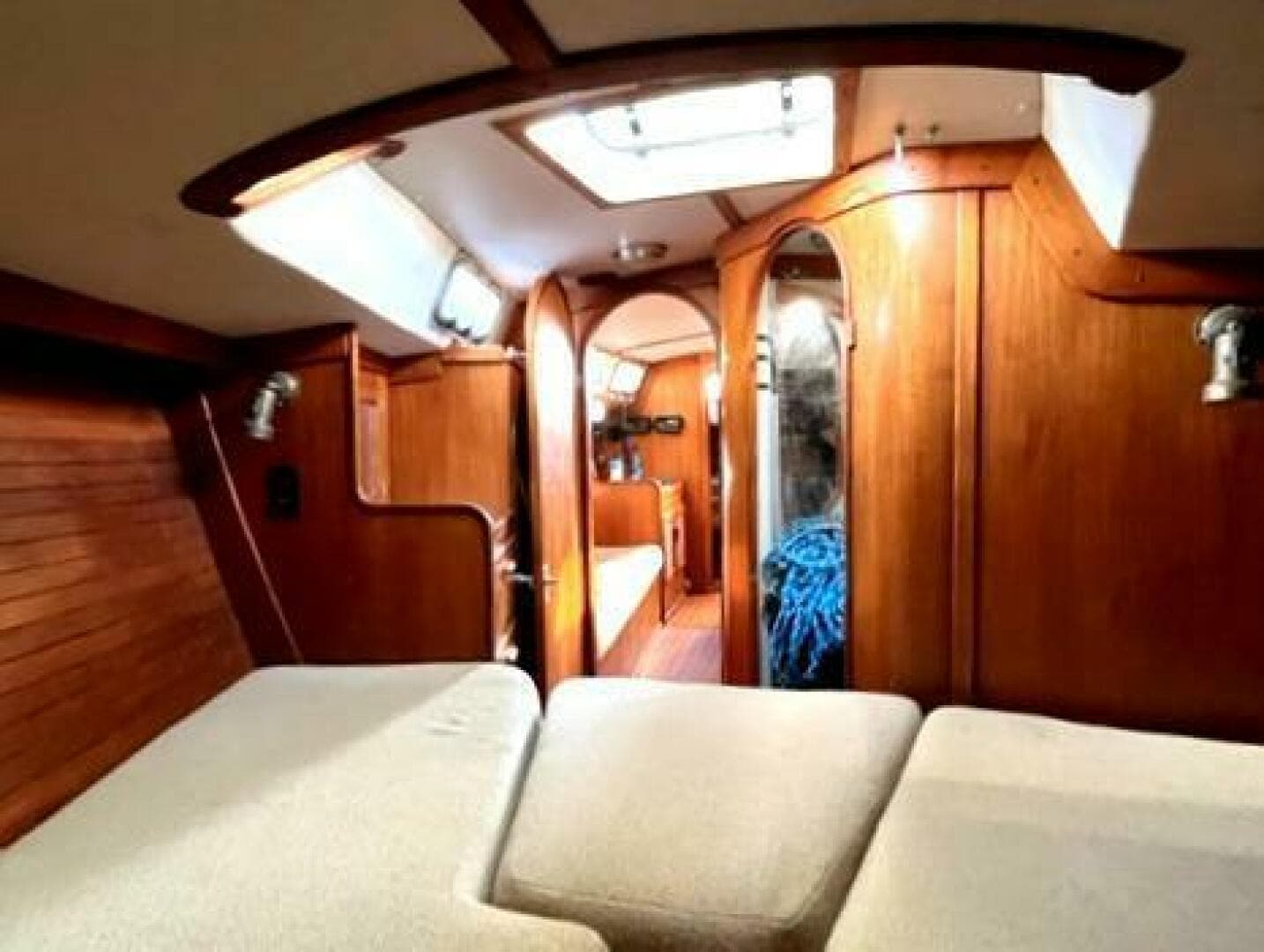 1986 J Boats Masthead Sloop