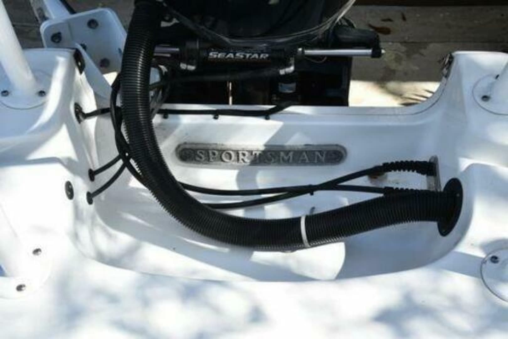 2018 Sportsman Tournament 214 Bay Boat