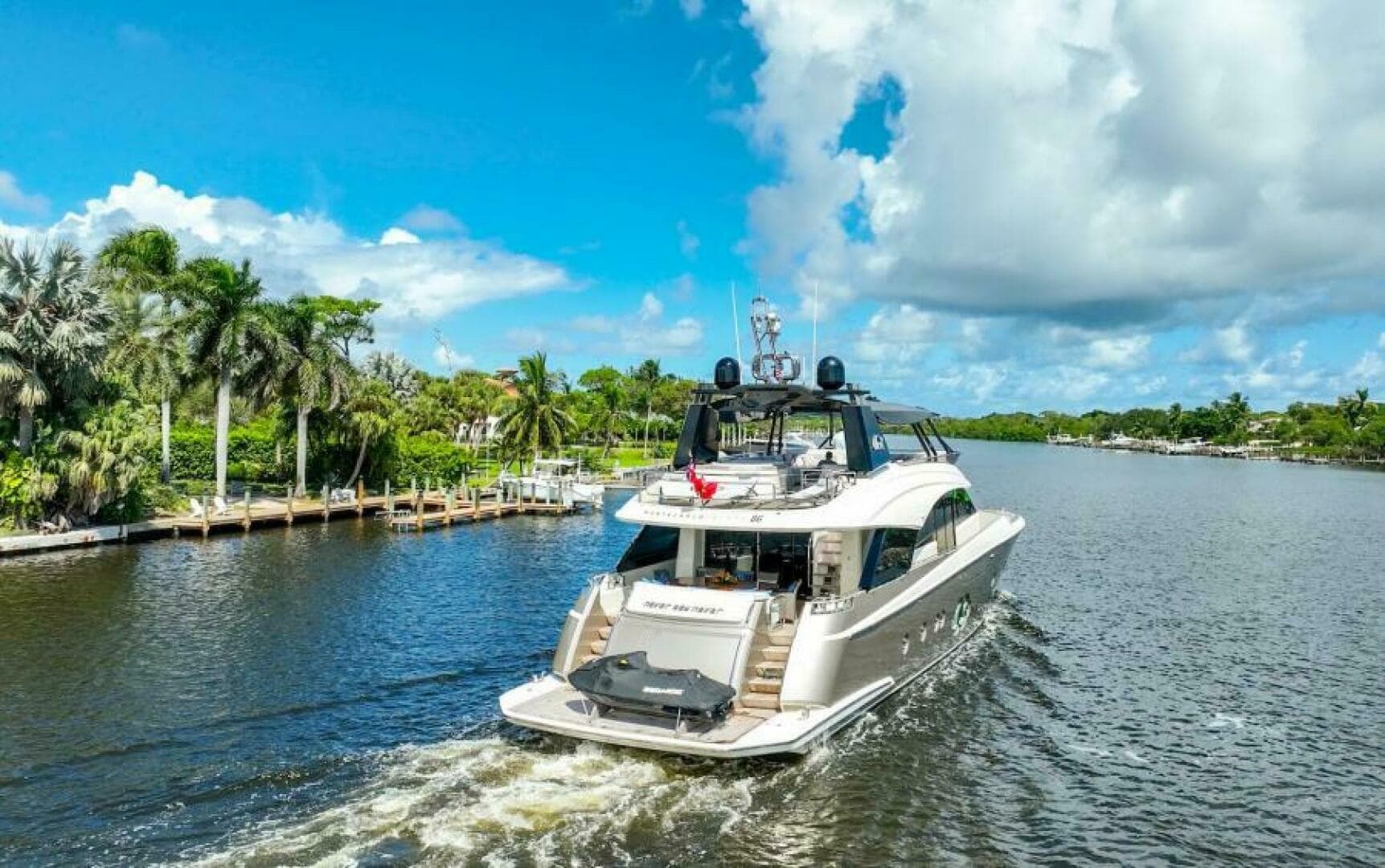 2015 Monte Carlo Yachts MCY86