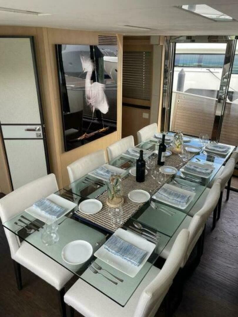 2015 Monte Carlo Yachts MCY86