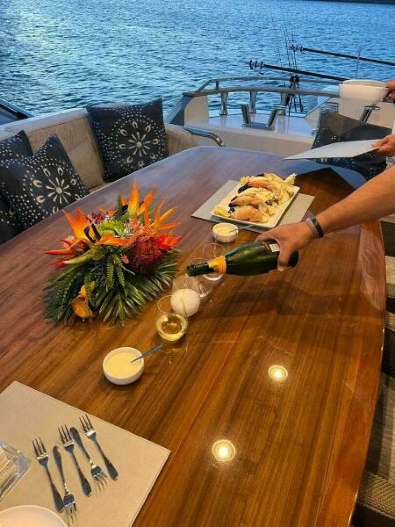 2015 Monte Carlo Yachts MCY86