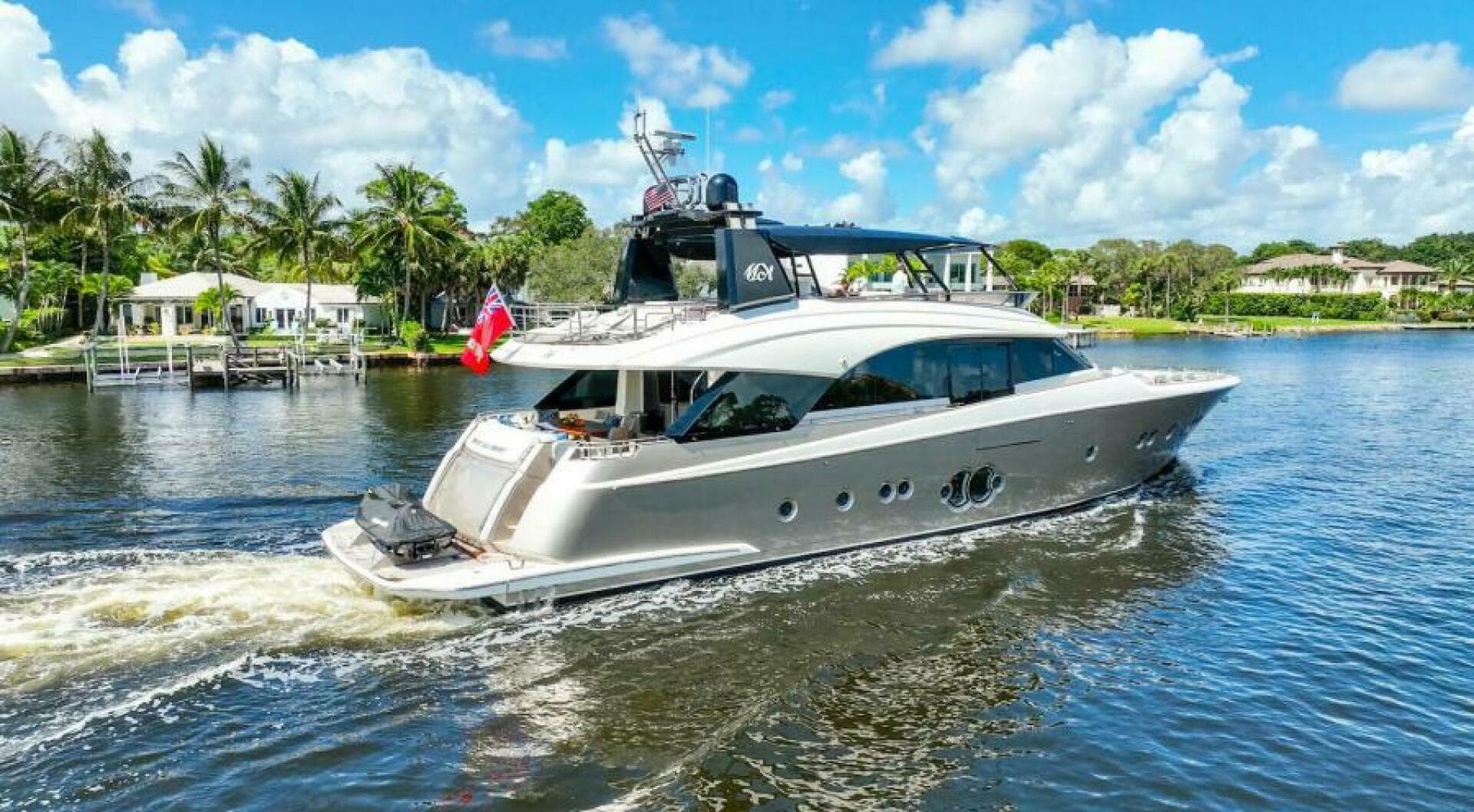 2015 Monte Carlo Yachts MCY86