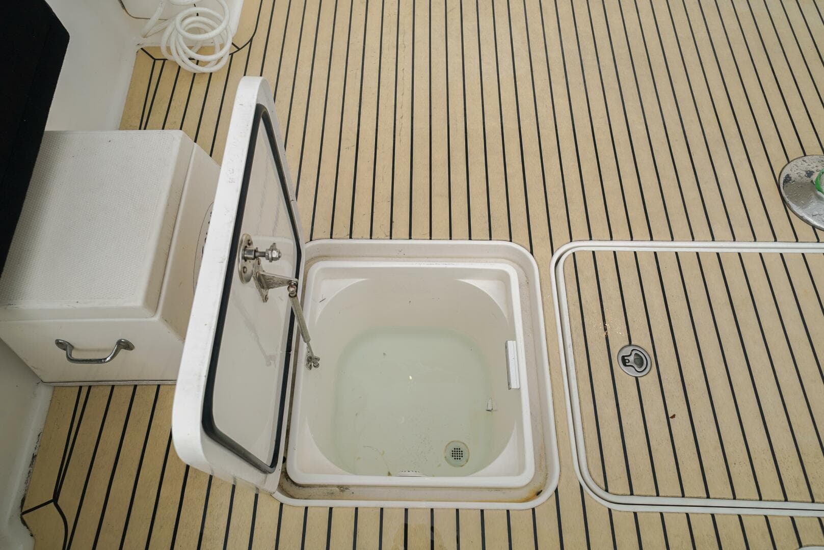 2007 Viking 45 Convertible Bad Habits