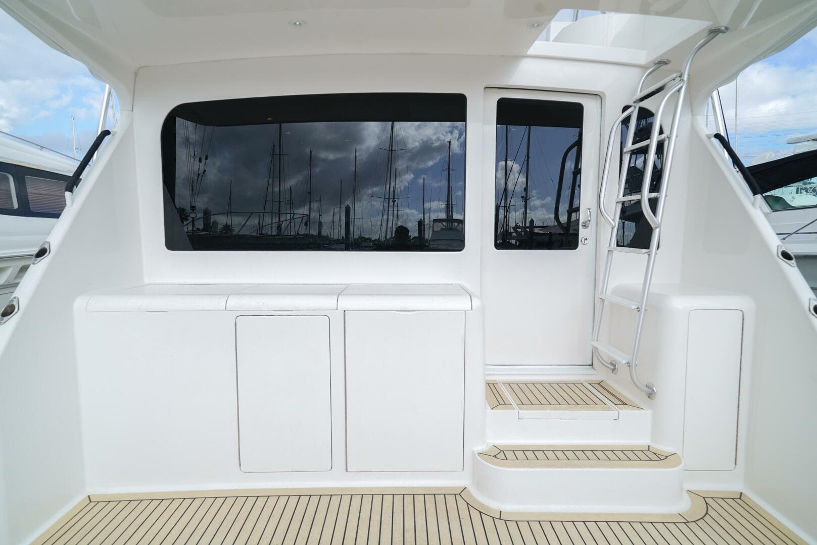 2007 Viking 45 Convertible Bad Habits