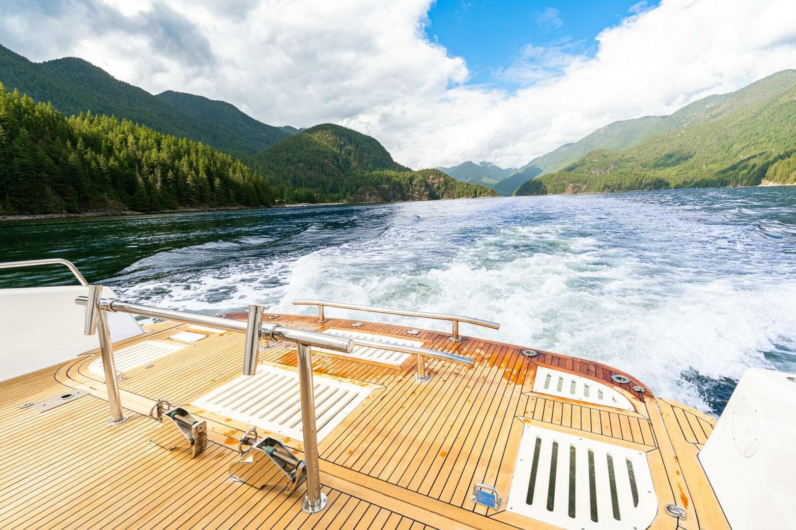 2007 Mystica Skylounge