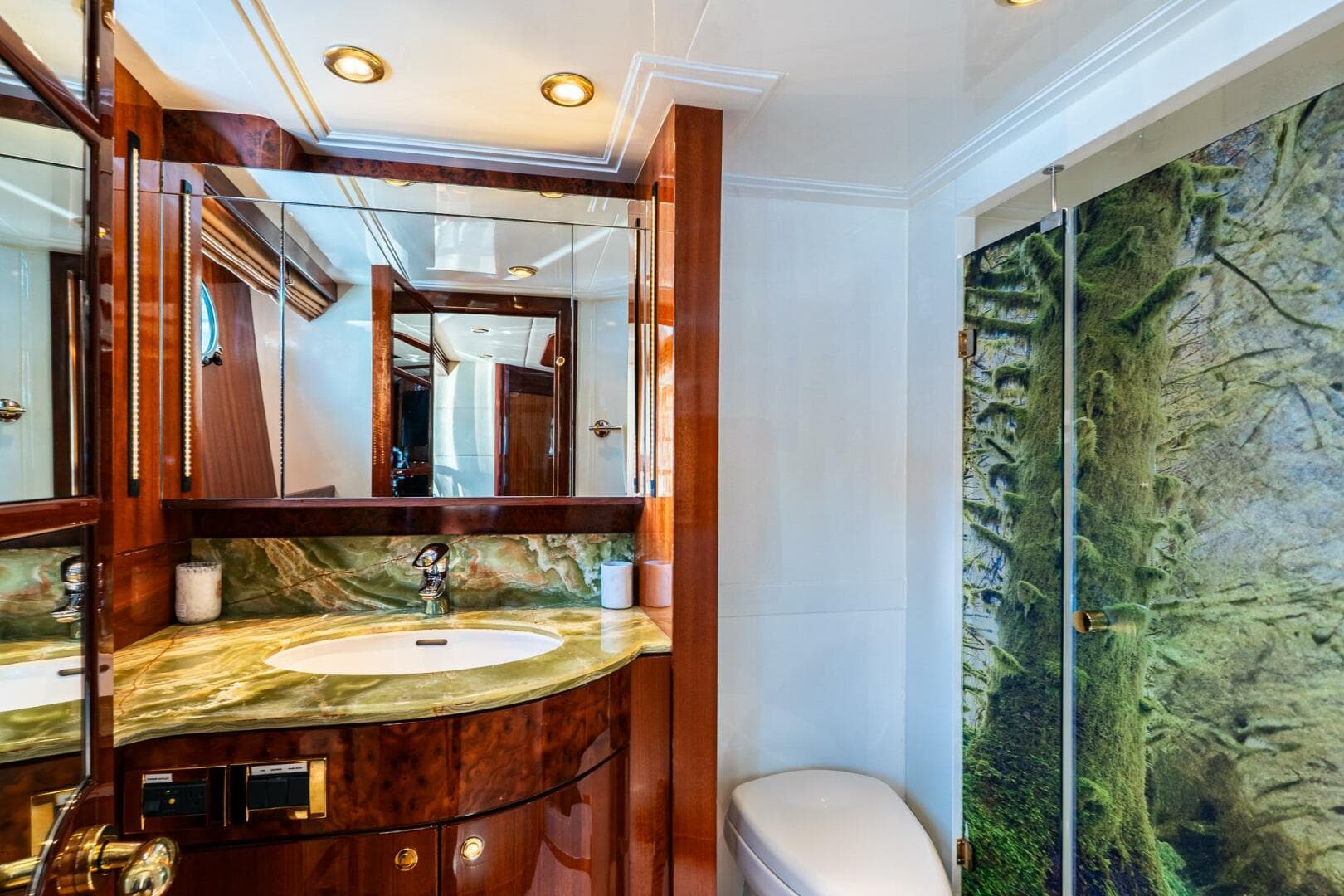 2007 Mystica Skylounge