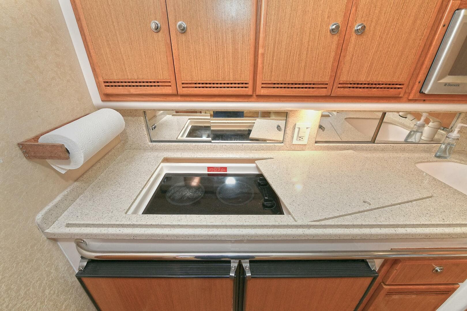 2007 Cabo Express with Tower