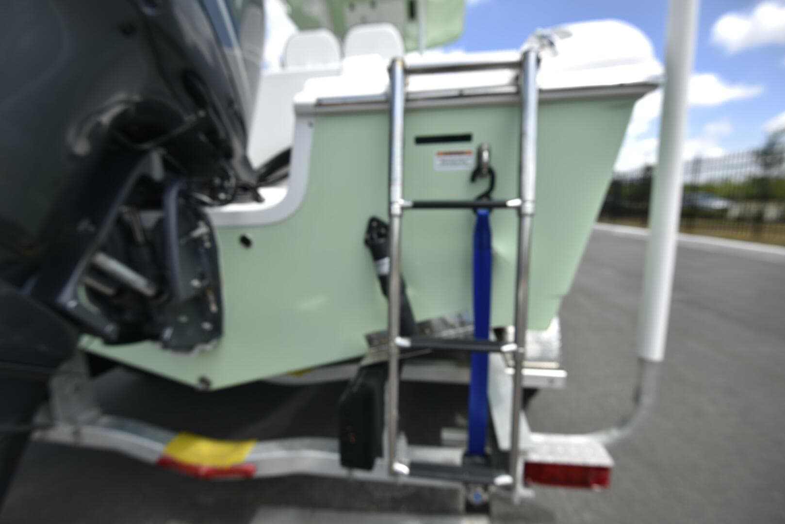 2023 Sea Pro 239 Deep V DLX