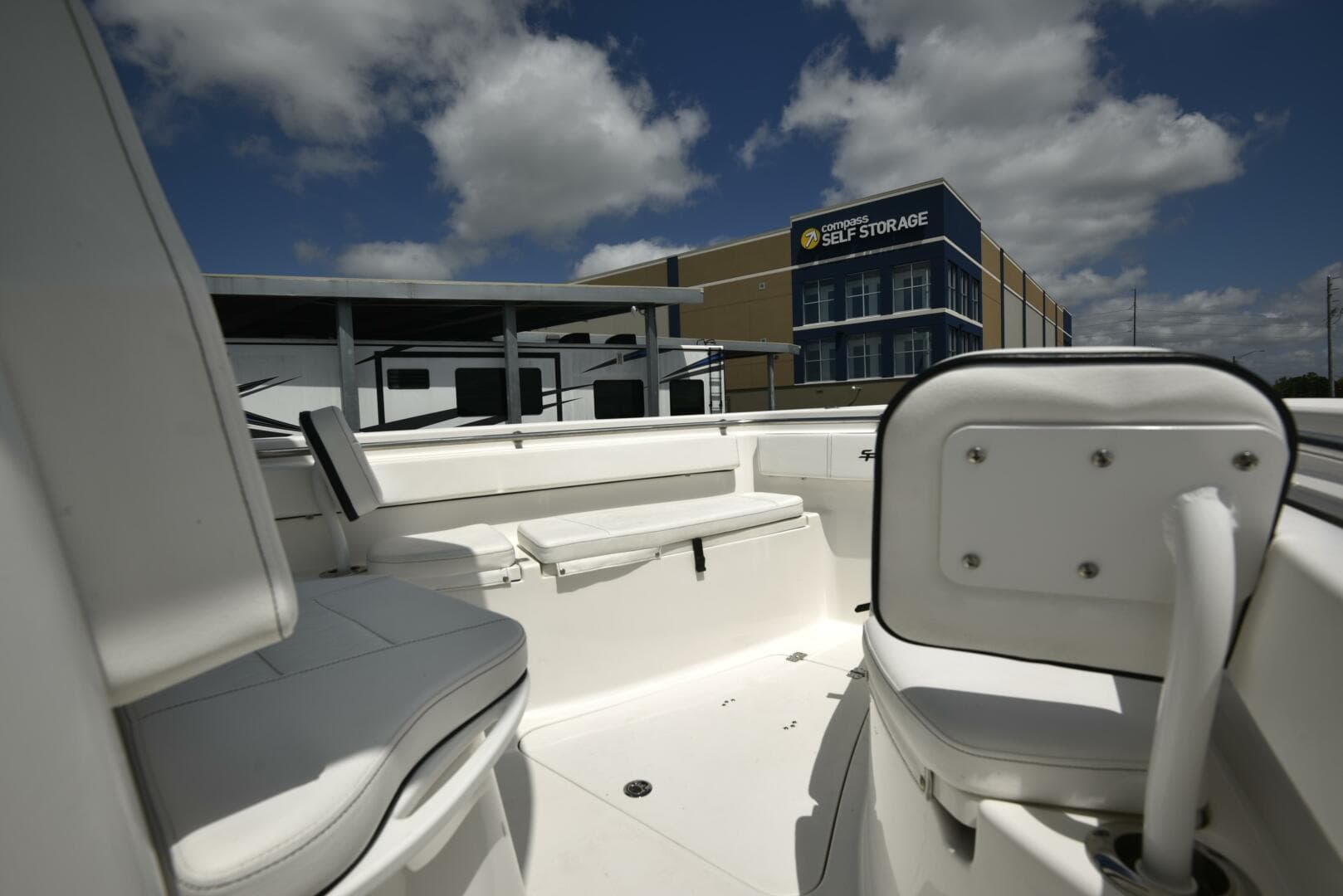 2023 Sea Pro 239 Deep V DLX