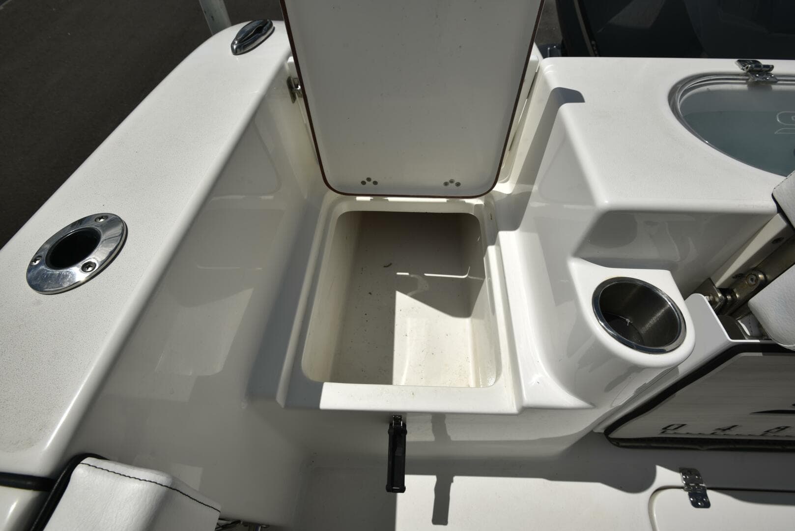 2023 Sea Pro 239 Deep V DLX