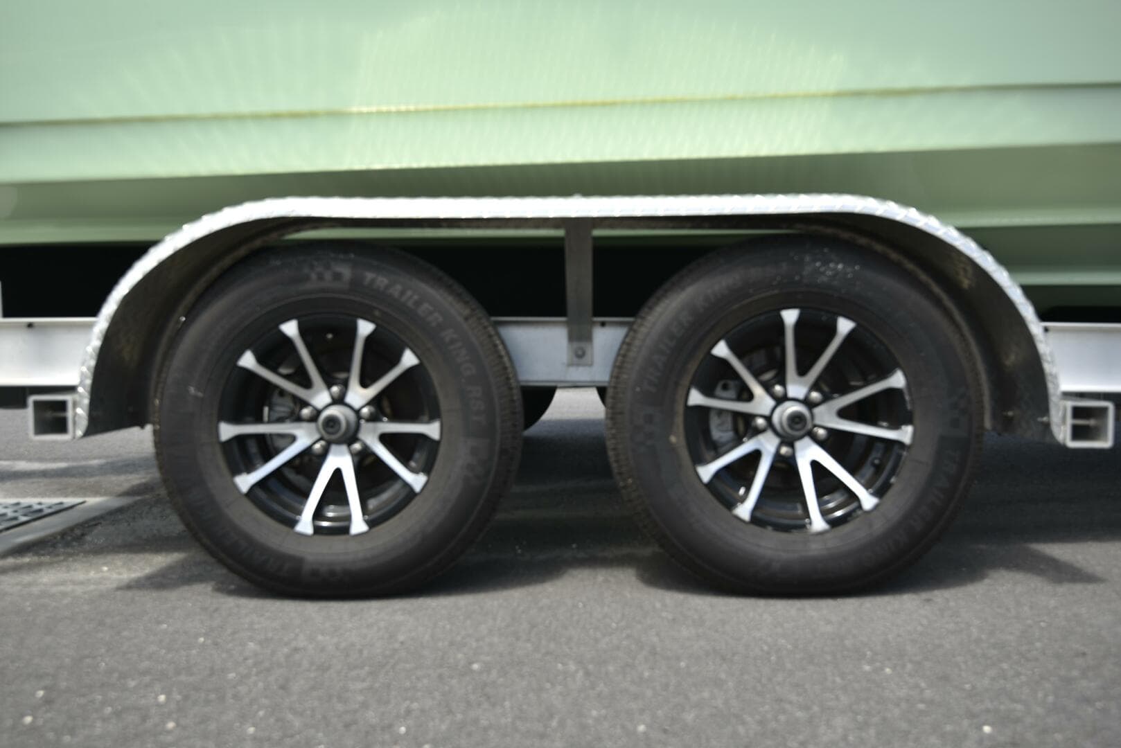 2023 Sea Pro 239 Deep V DLX