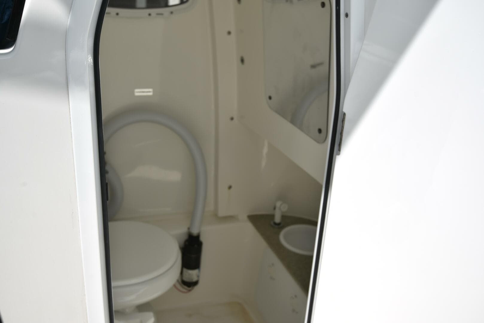 2023 Sea Pro 239 Deep V DLX