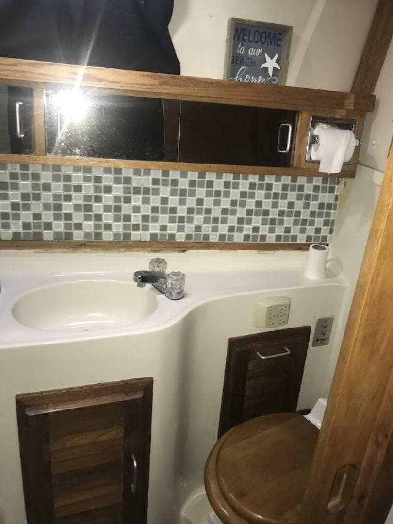 1986 Mainship 40' Double Cabin