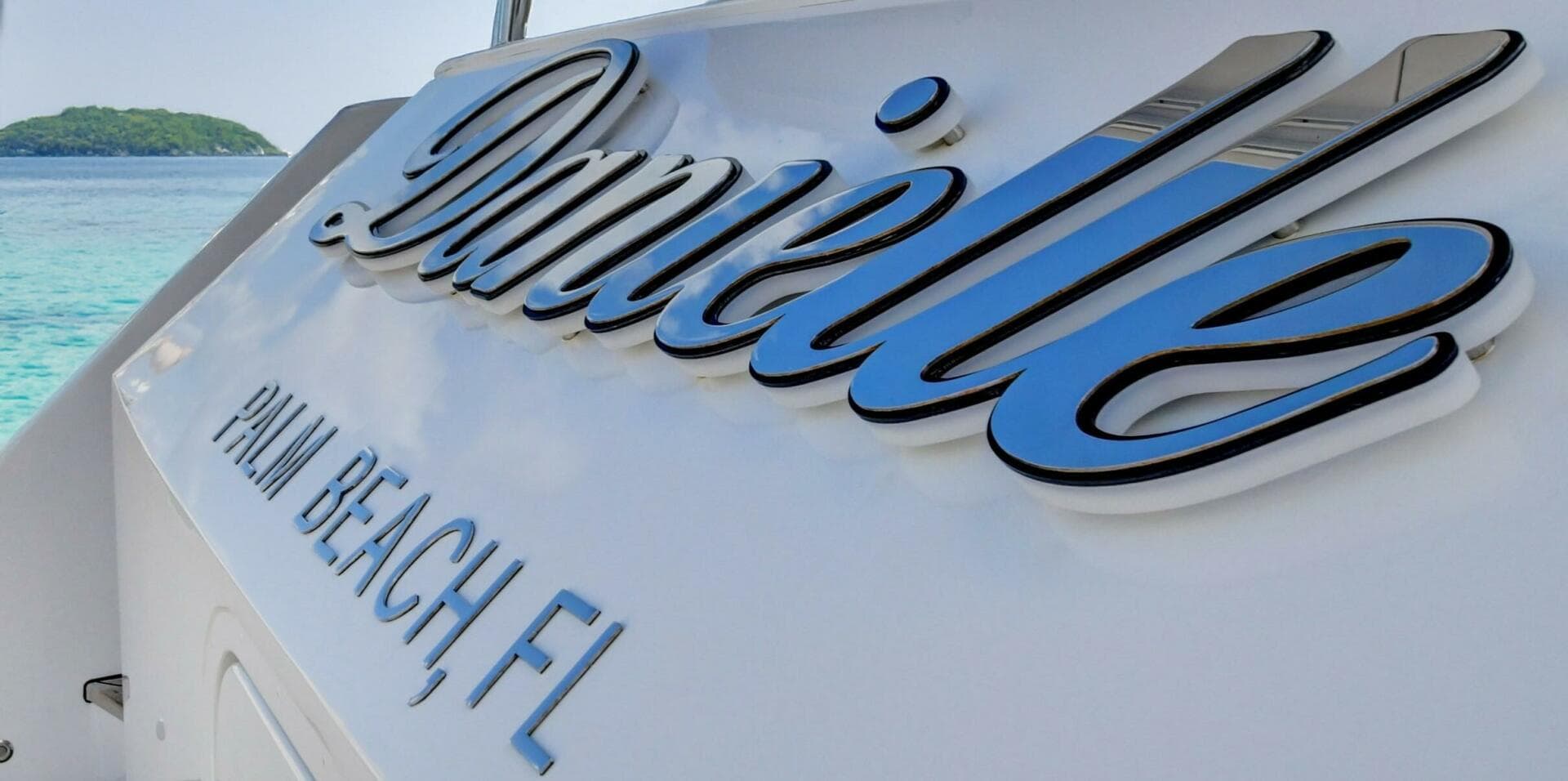 055 Danielle 100' Hatteras 2005   NAME