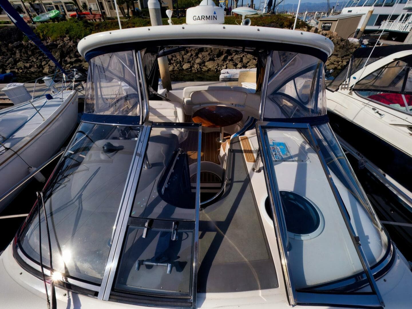 2008 Regal Commodore 4060