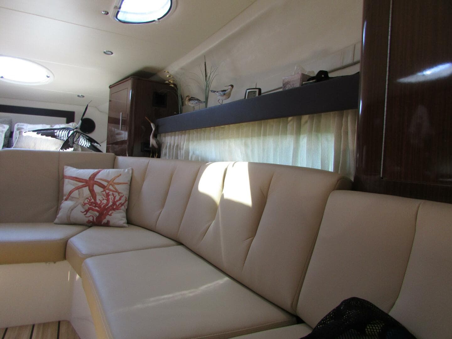 Main saloon to starboard