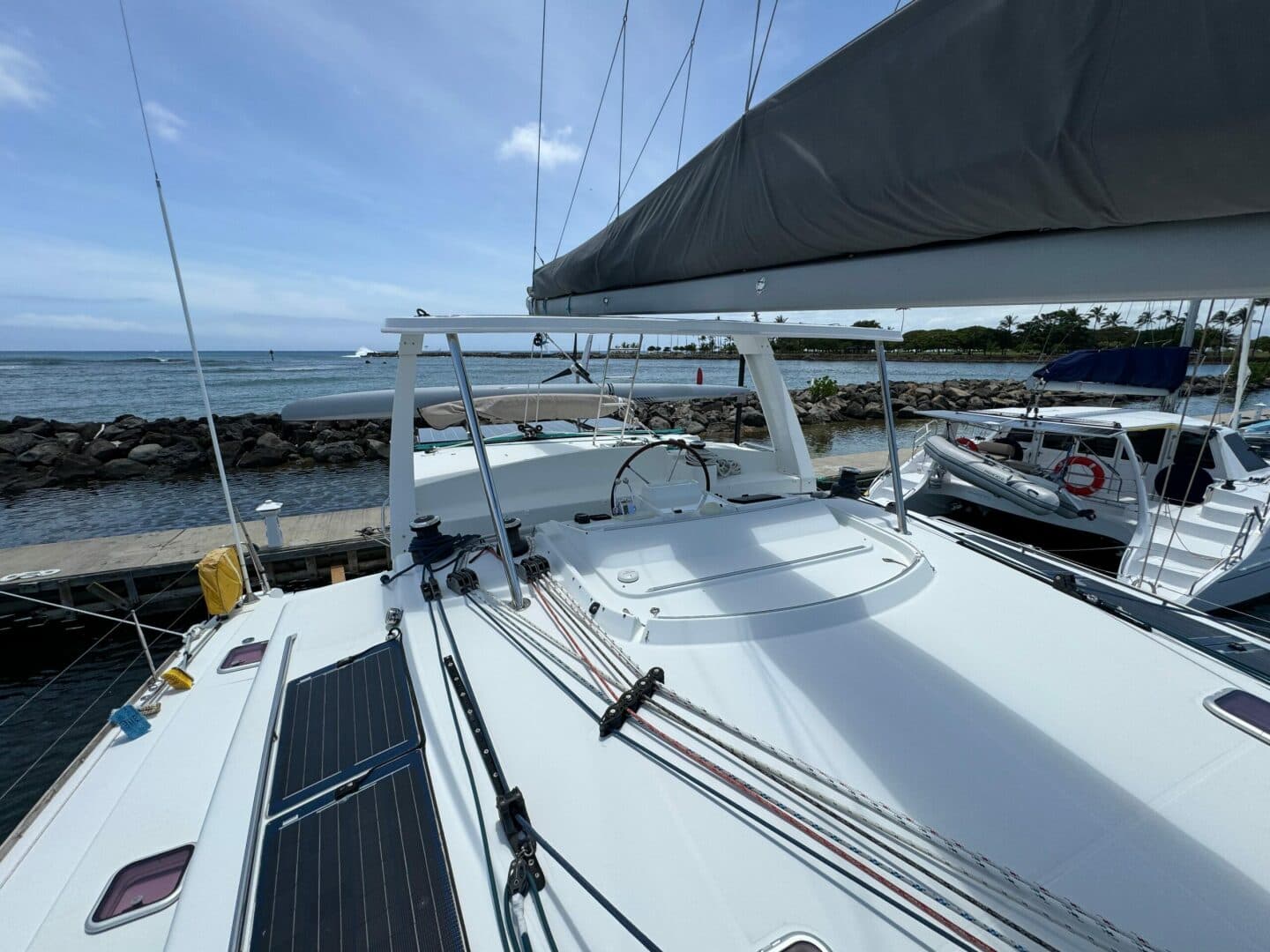 2010-lagoon-440-sail-9322643-20240529095012840-1_XLARGE.jpg