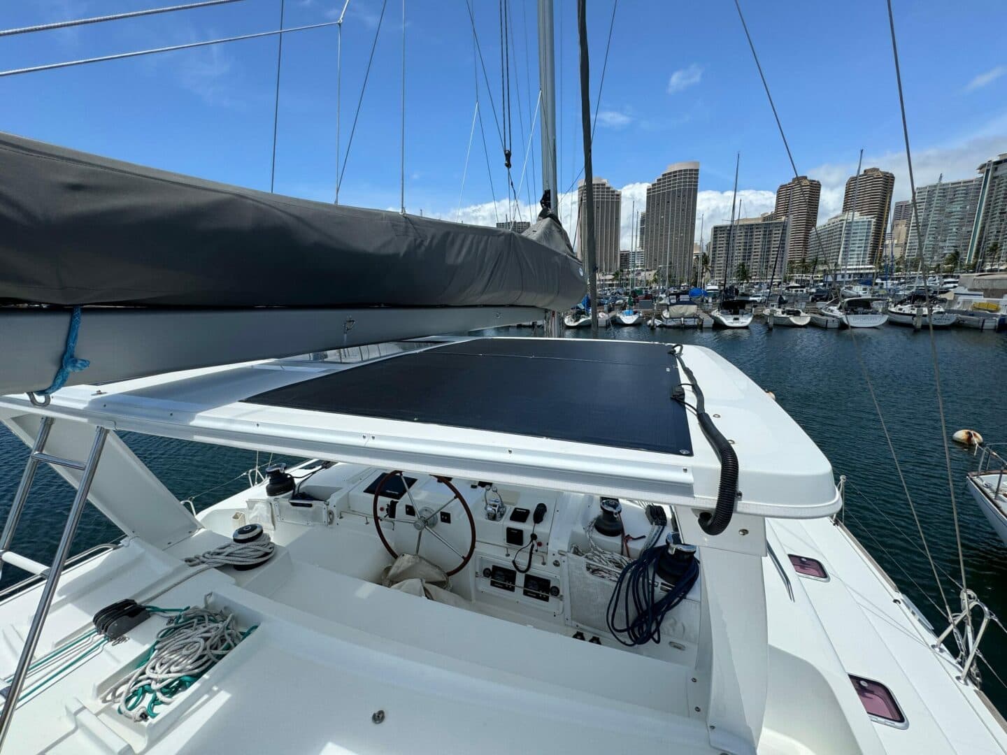 2010-lagoon-440-sail-9322643-20240529095004762-1_XLARGE.jpg