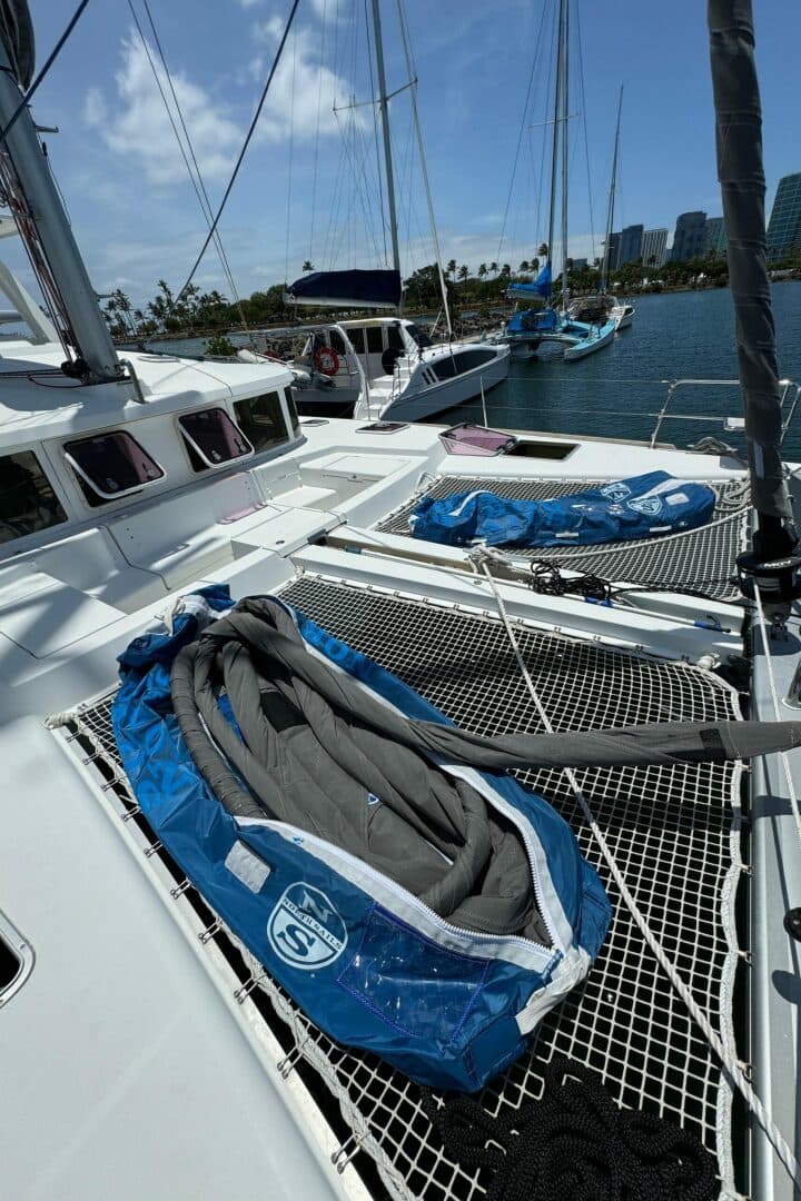2010-lagoon-440-sail-9322643-20240529095131254-1_XLARGE.jpg
