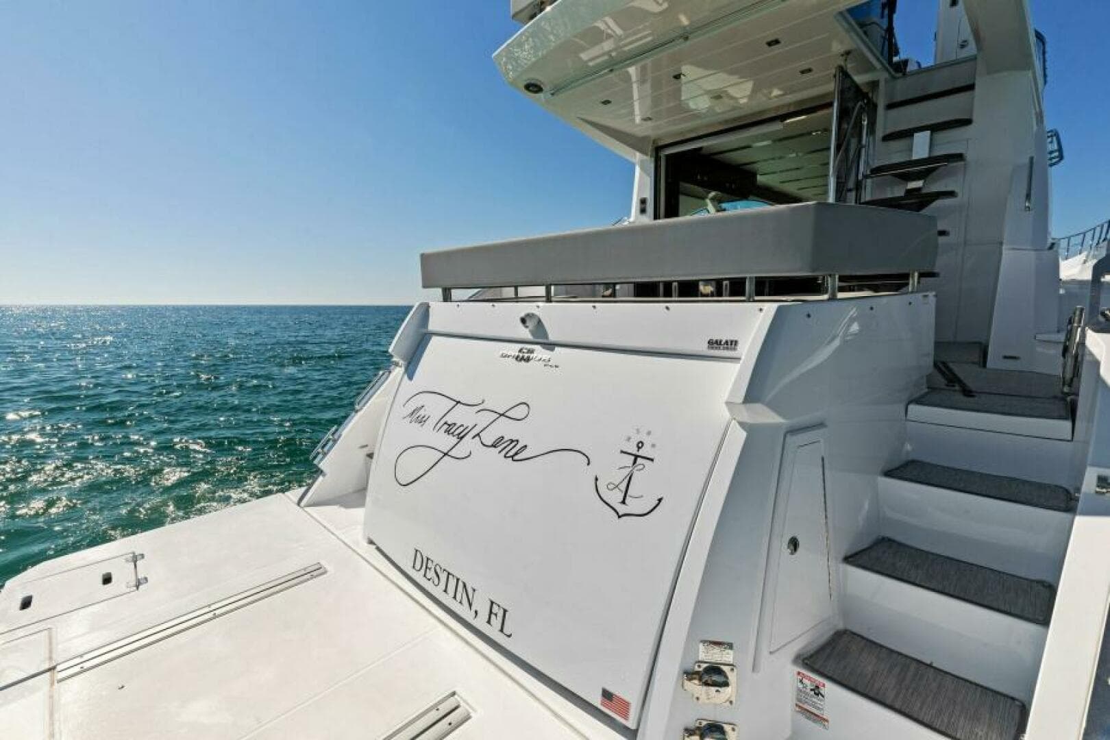 2023 Cruisers Yachts 60 Cantius Fly  Transom