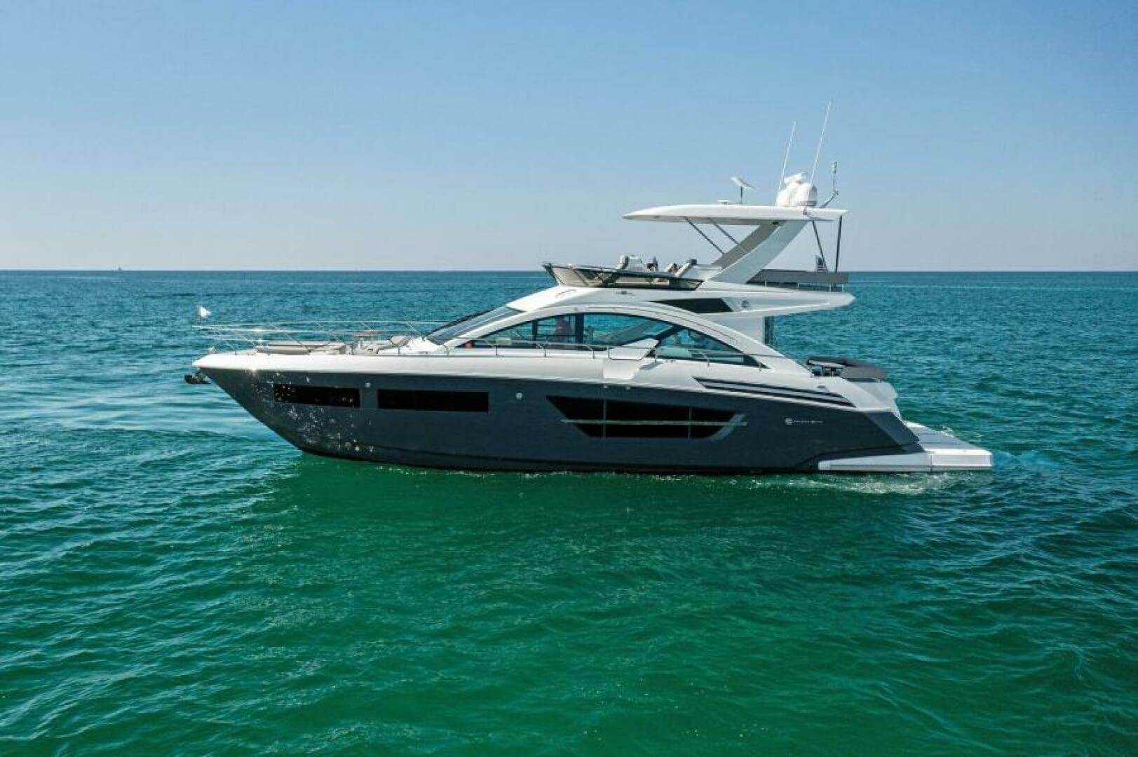 2023 Cruisers Yachts 60 Cantius Fly- Port
