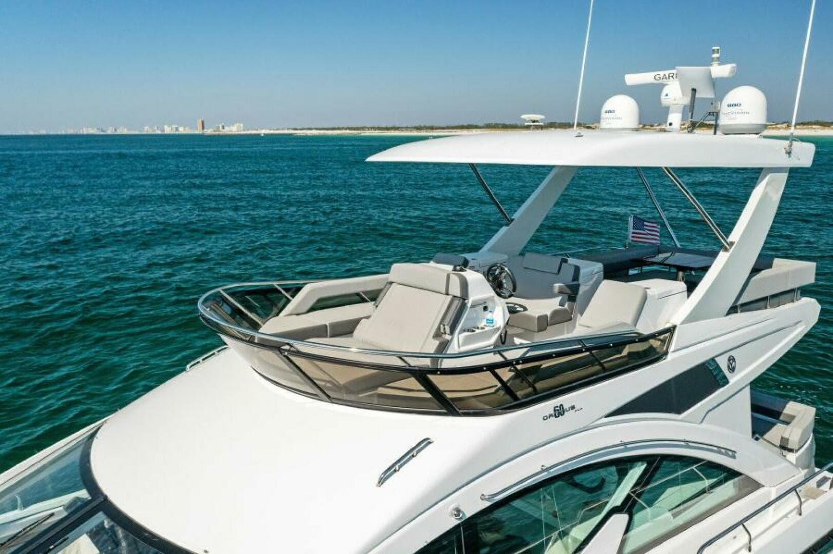 2023 Cruisers Yachts 60 Cantius Fly- Flybridge