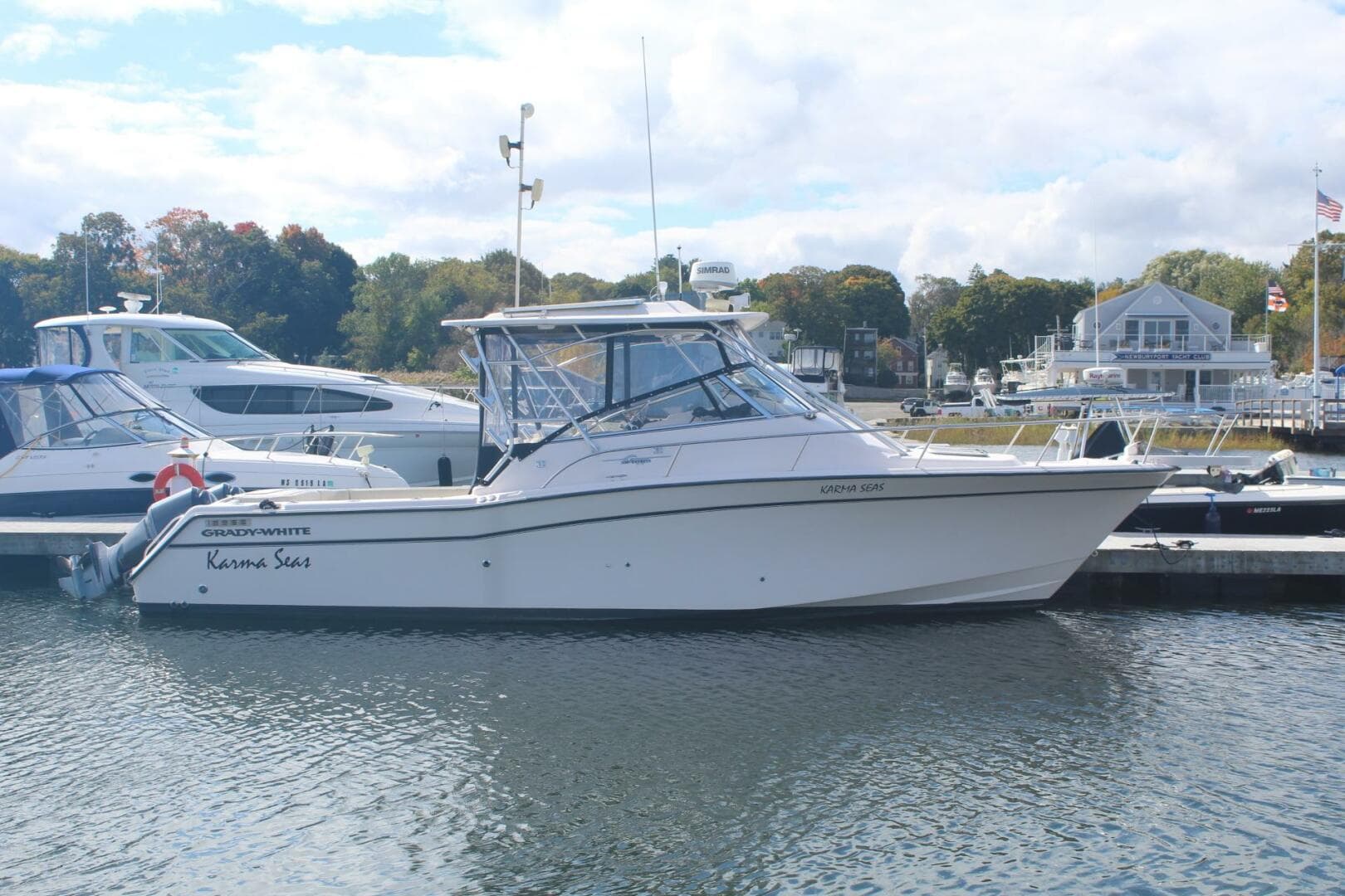 2001 Grady-White 330 Express