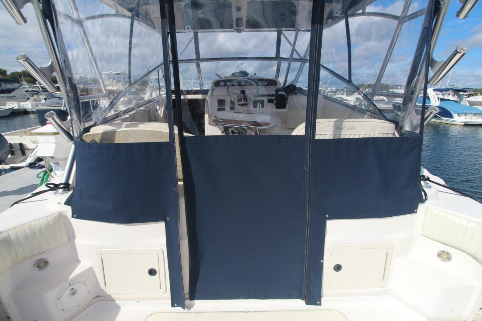 2001 Grady-White 330 Express