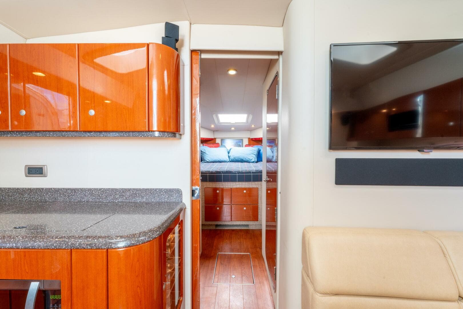 2007 Formula 45 Yacht