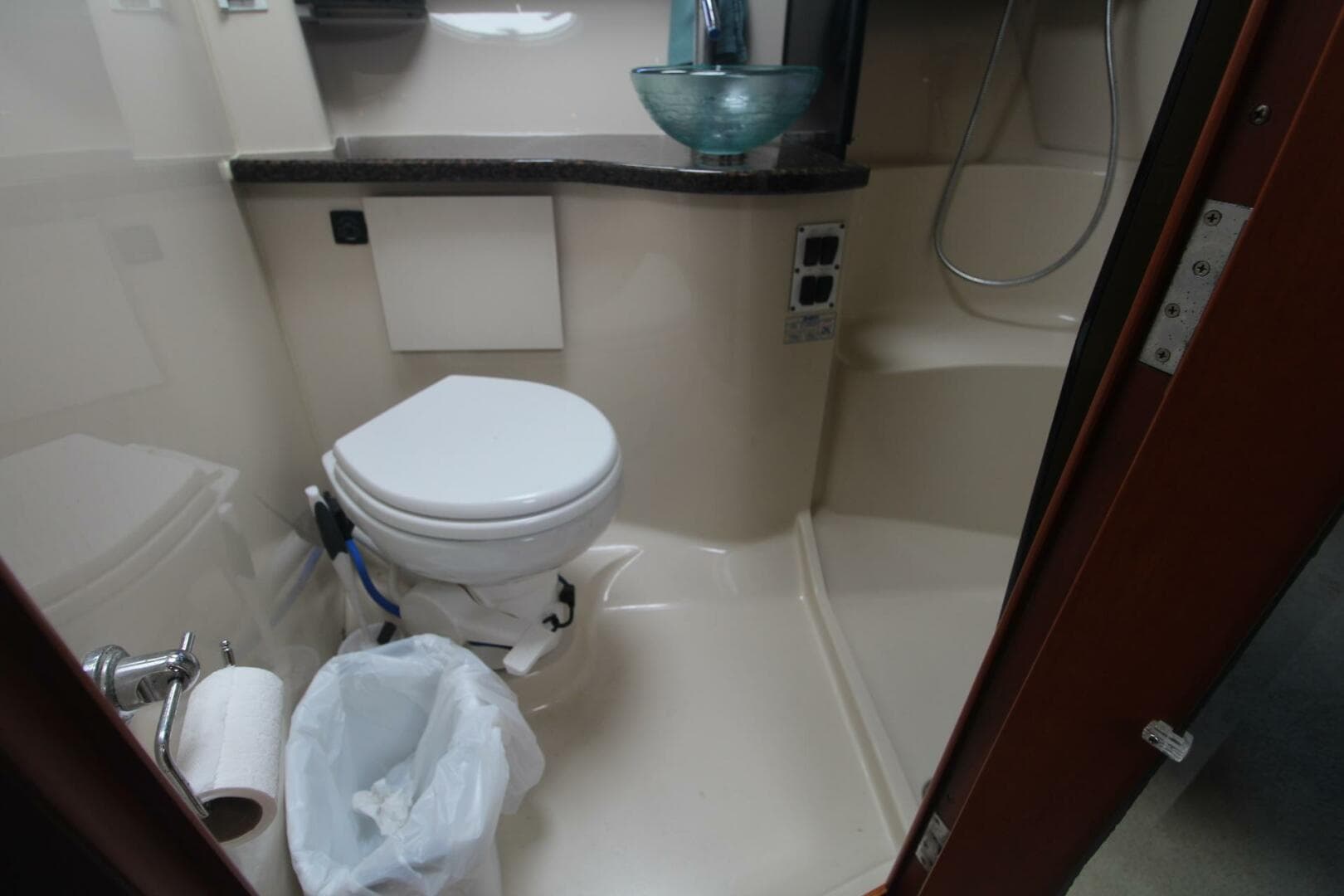 2006 Four Winns 378 Vista