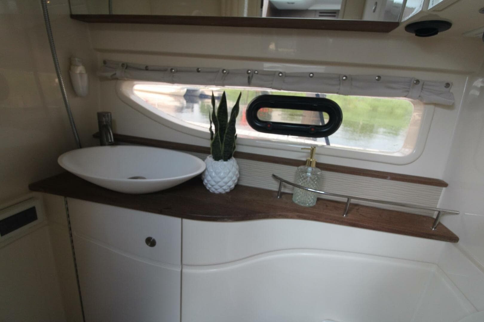 2014 Sea Ray 350 Sundancer