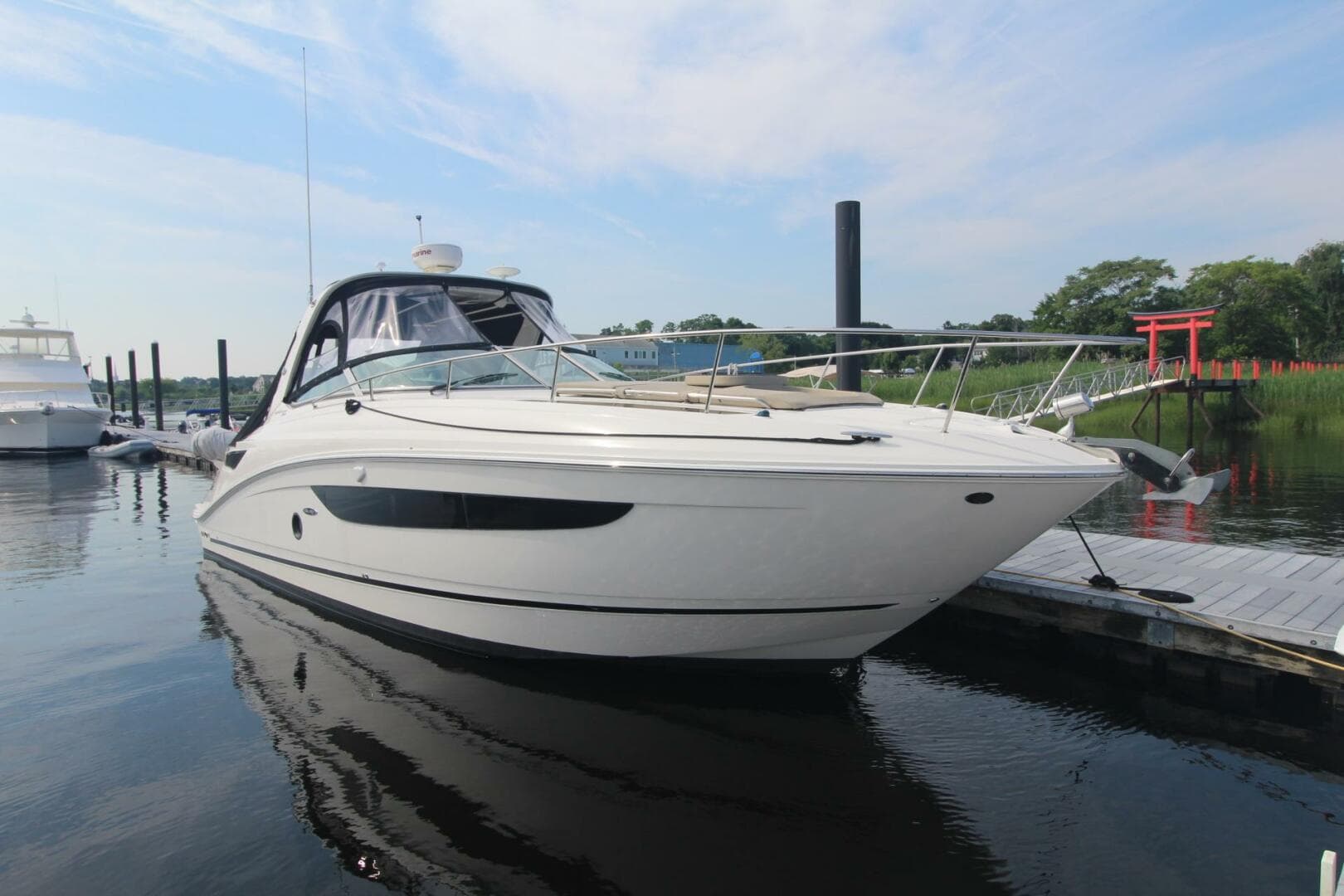 2014 Sea Ray 350 Sundancer