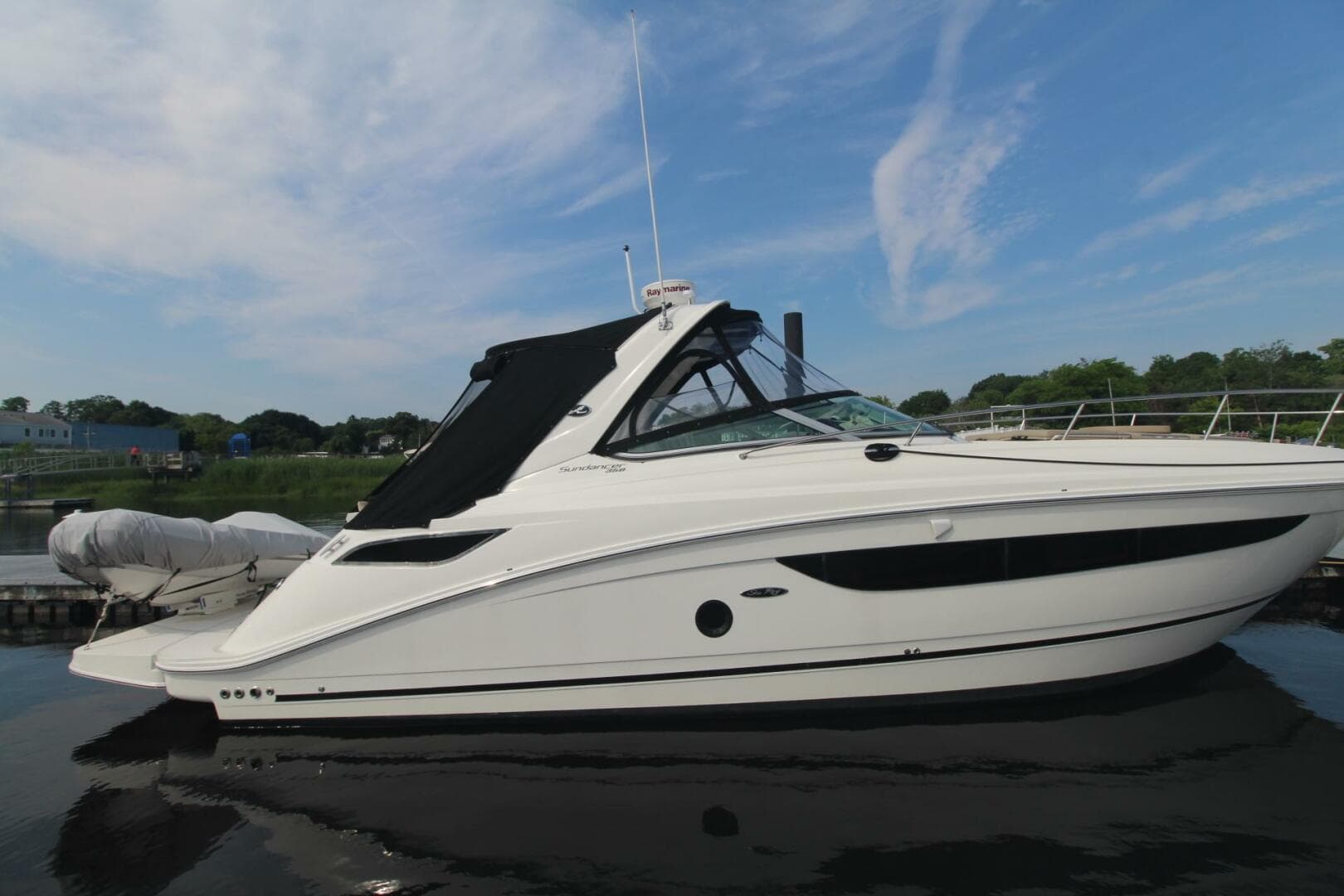 2014 Sea Ray 350 Sundancer