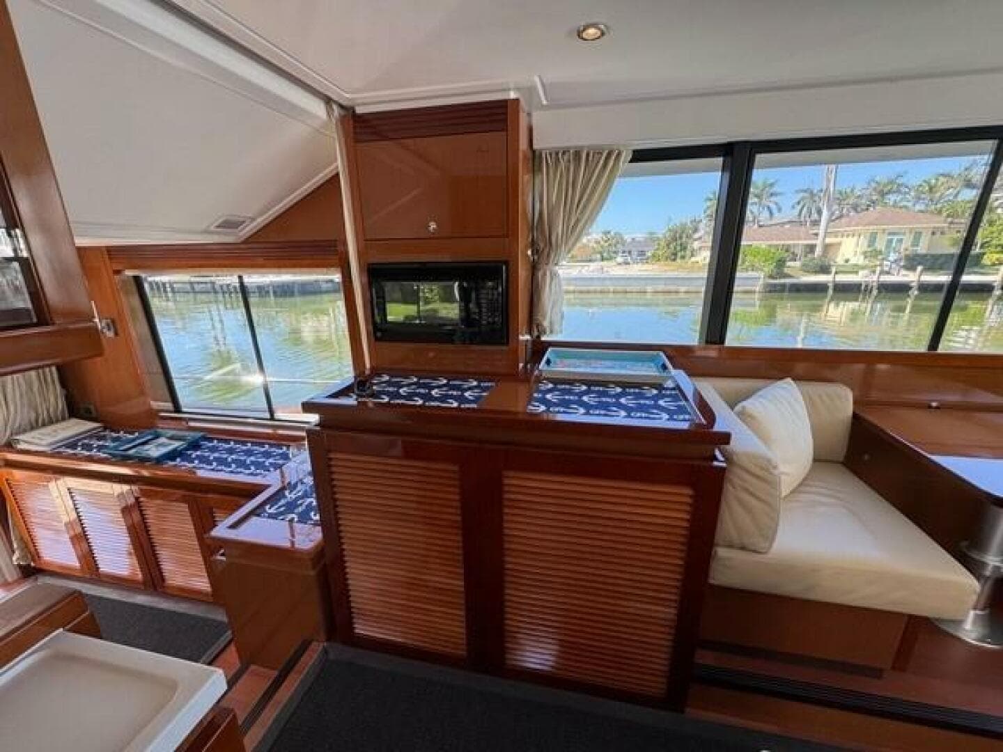 2017 Beneteau Swift Trawler 50 -Galley