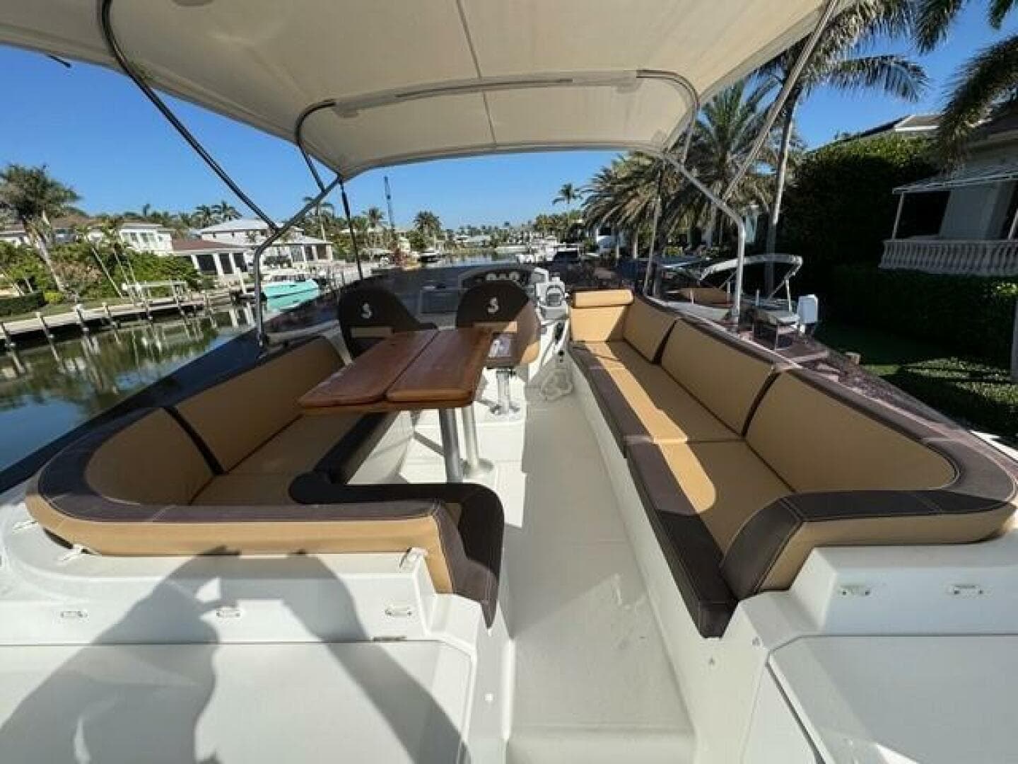 2017 Beneteau Swift Trawler 50 -Cockpit Seating