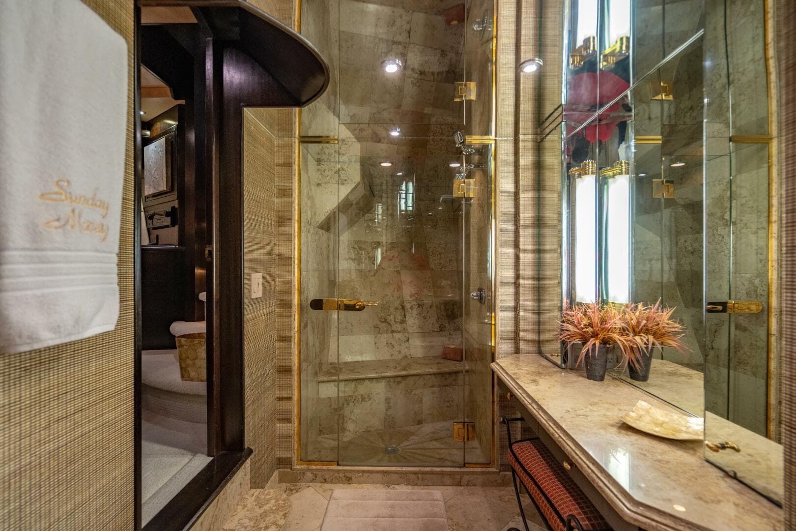 2001 Hatteras 100 Motor Yacht